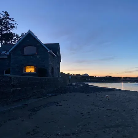 Cozy Coastal *